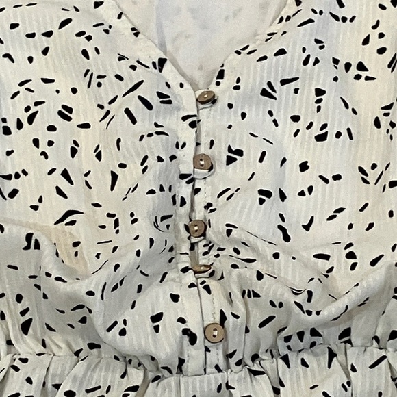 Main Strip women’s small White and Black lined Dress - Picture 14 of 15